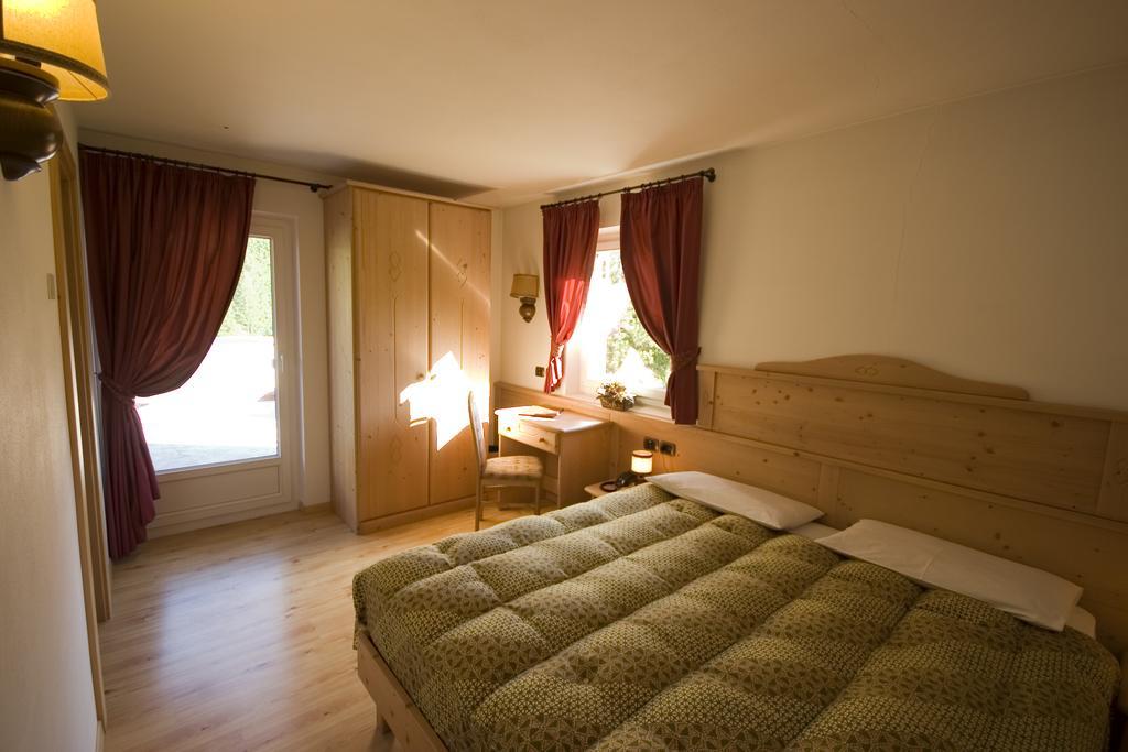 Hotel Miravalle Soraga Exterior photo